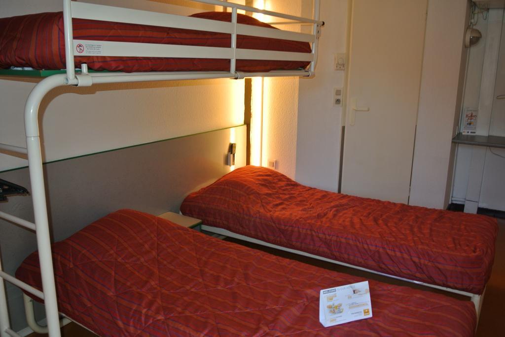 Premiere Classe Lyon Sud - Chasse Sur Rhone Bagian luar foto