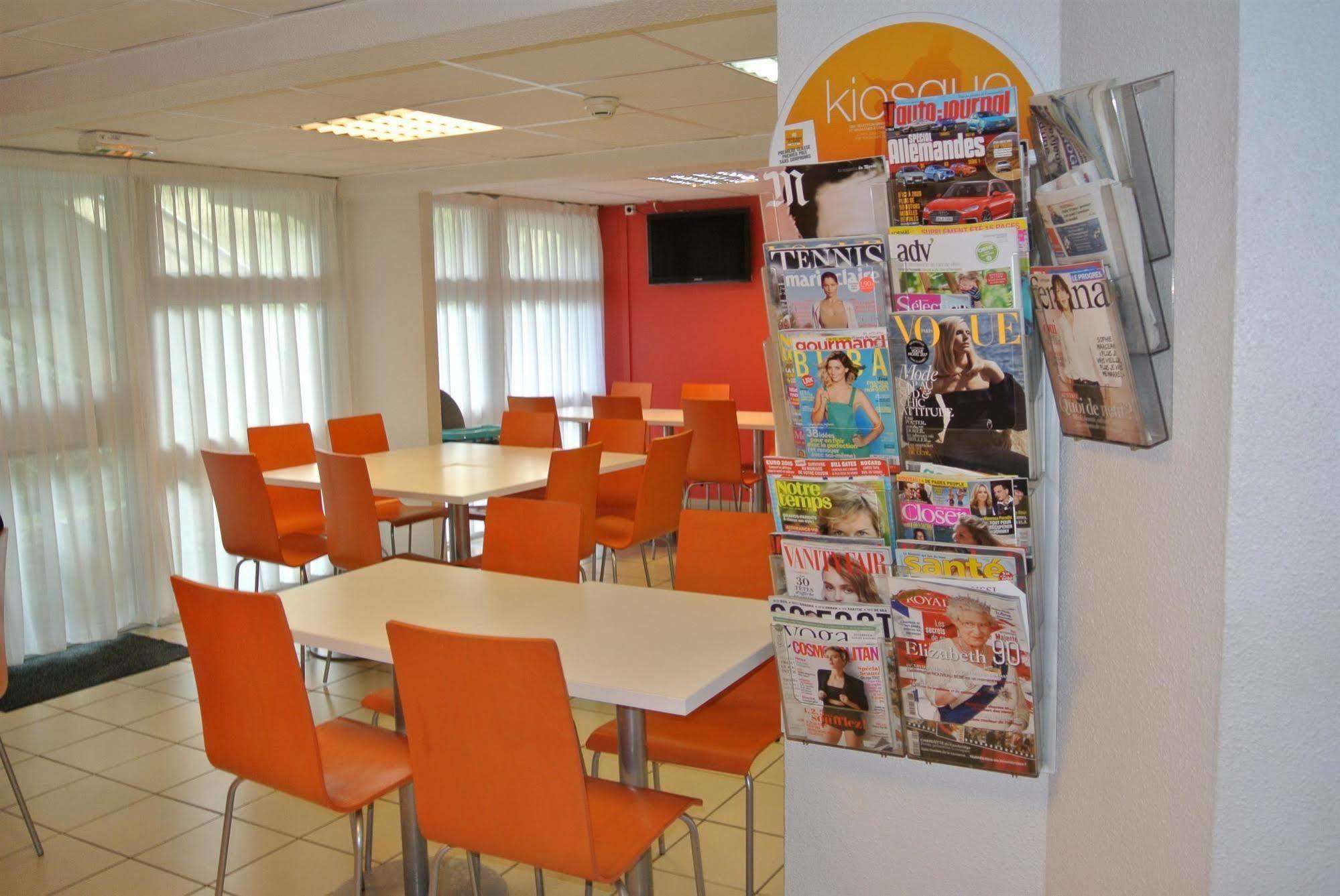 Premiere Classe Lyon Sud - Chasse Sur Rhone Bagian luar foto